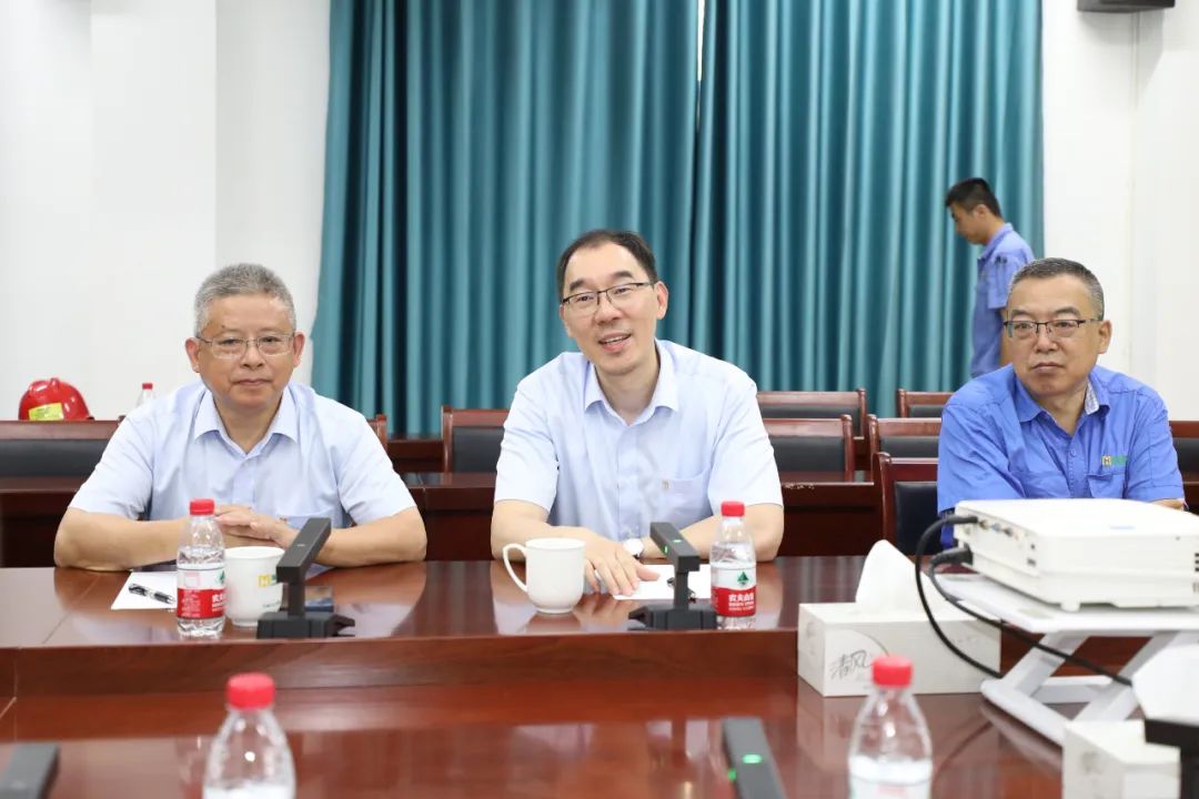 1713490065676630.jpg 中海石油氣電集團(tuán)到訪海南礦業(yè)2.jpg