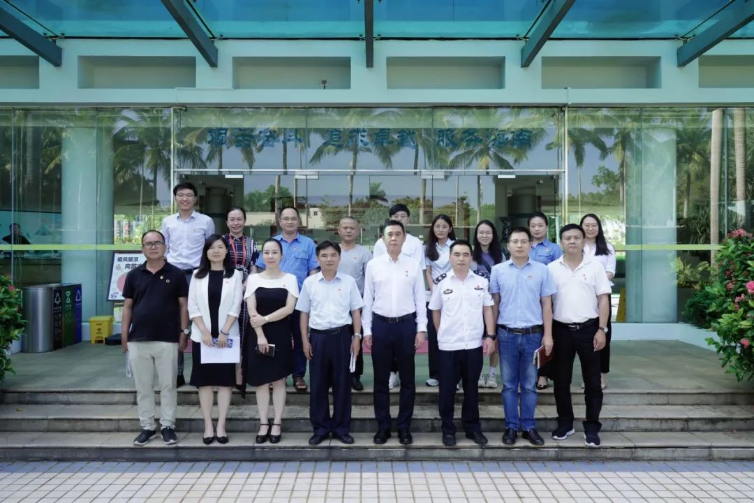 海南礦業(yè)到美蘭機場開展黨建品牌對標交流