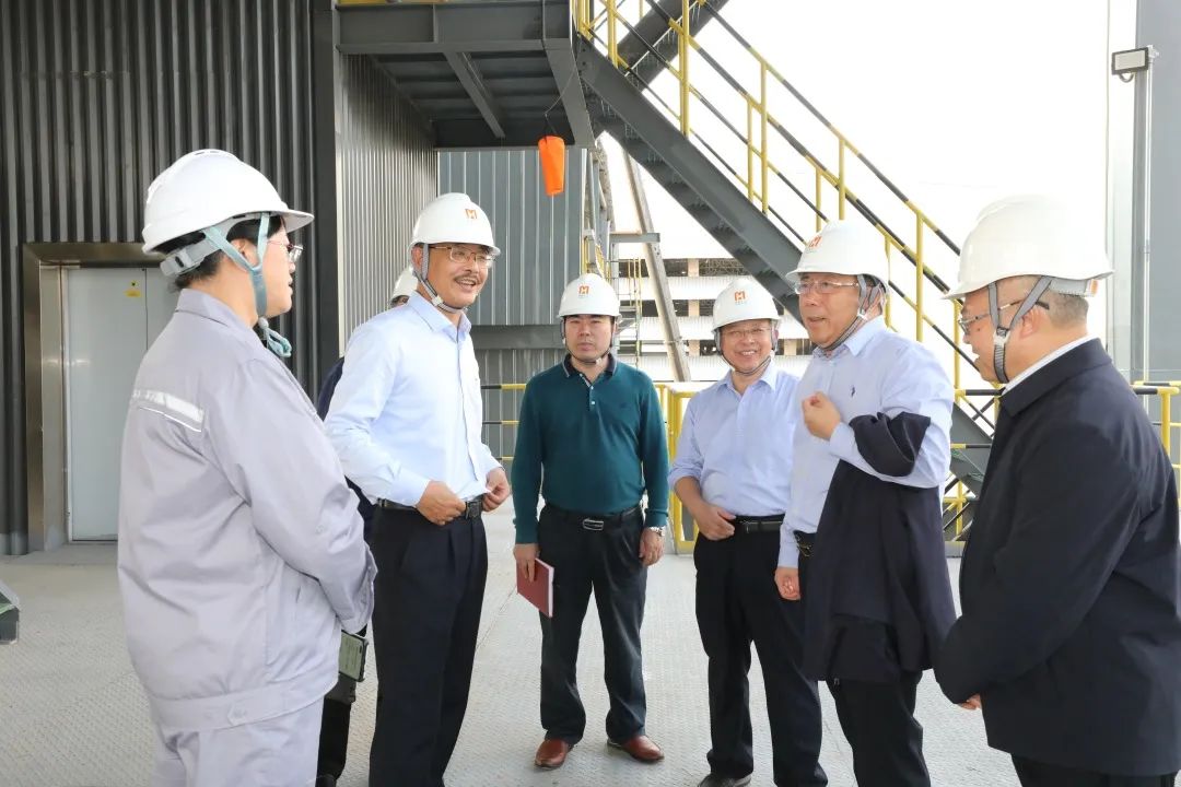 海南省政協副主席李國梁一行到海南礦業調研