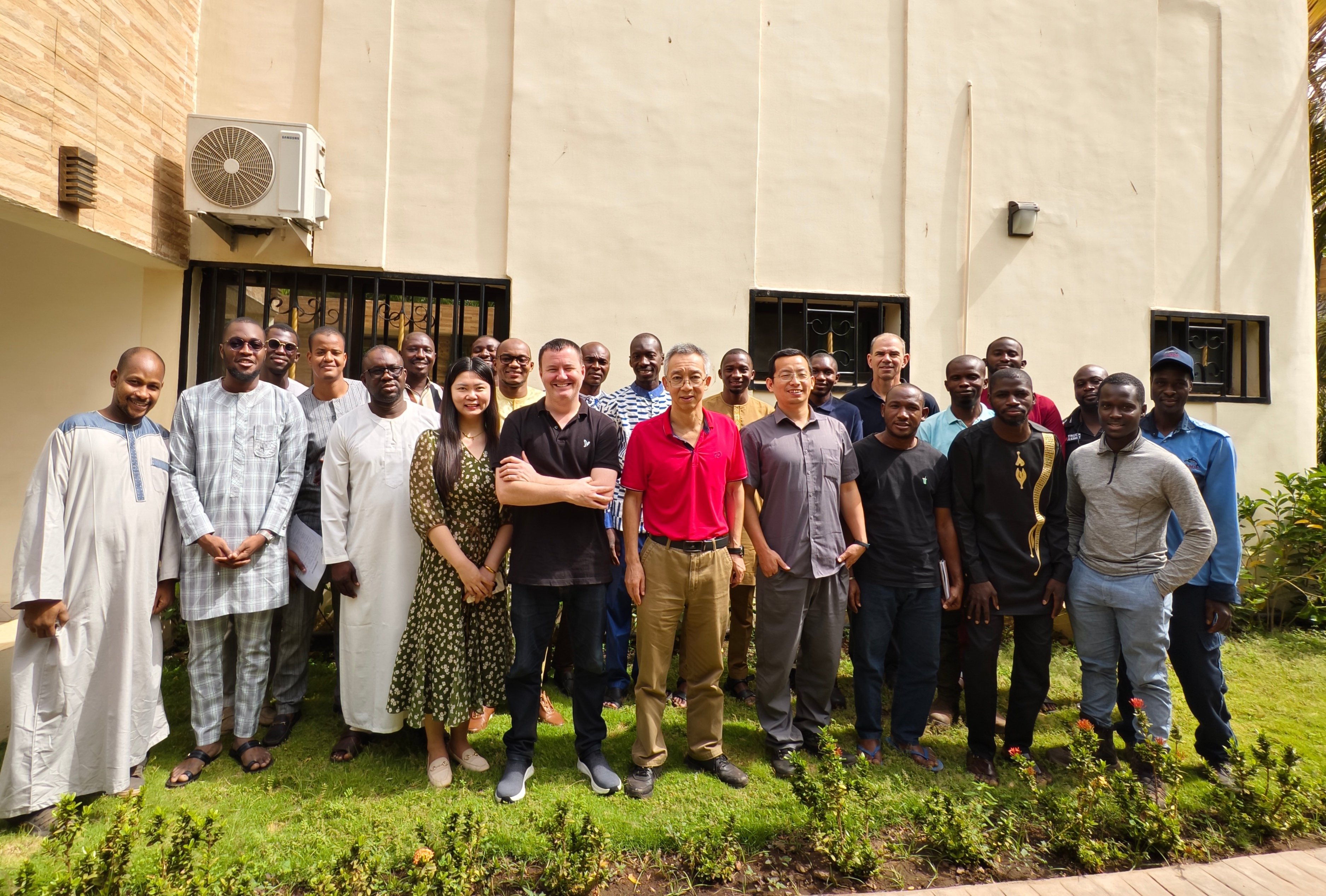 馬里鋰礦項(xiàng)目召開(kāi)首次員工大會(huì) 促進(jìn)多元文化融合