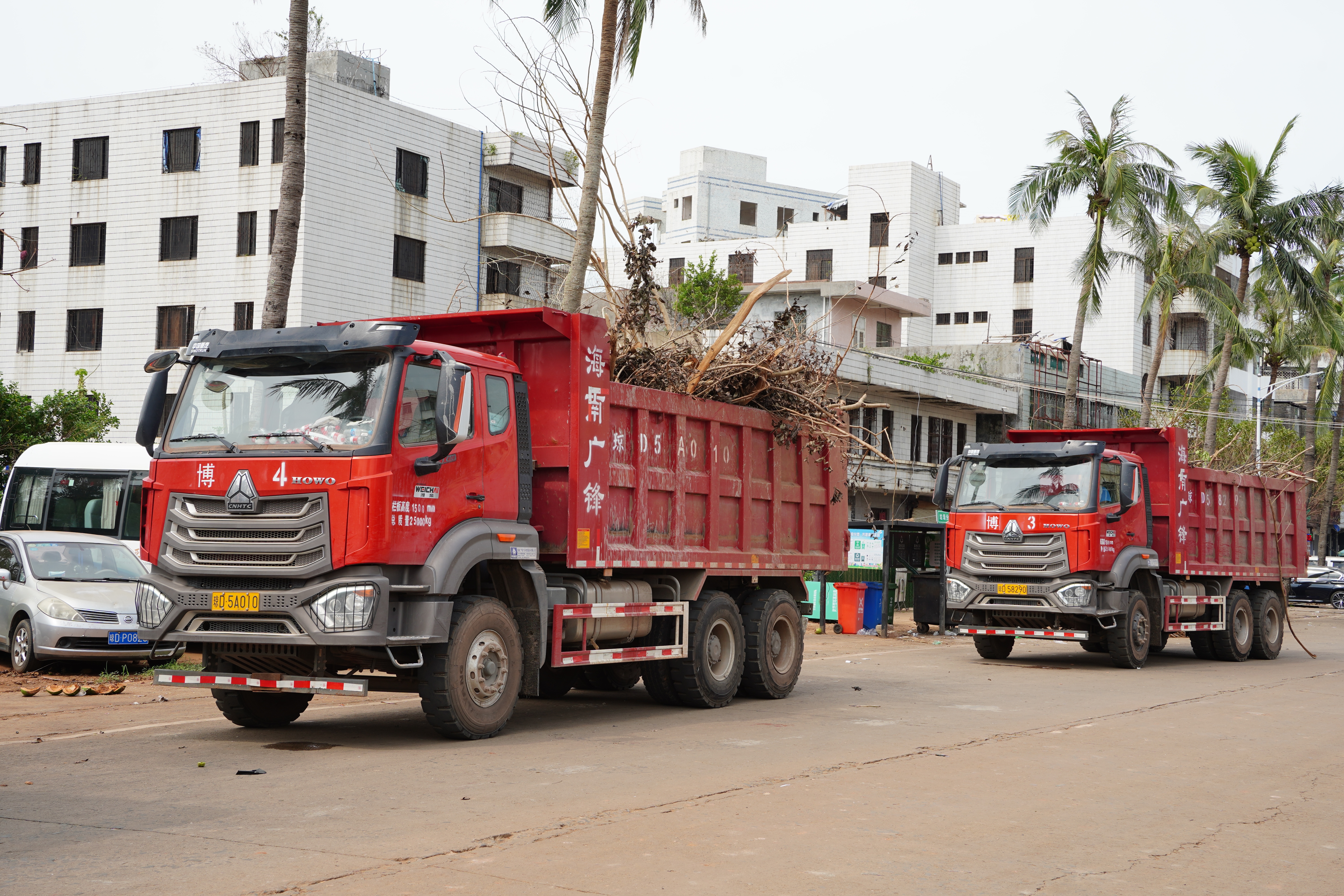 攜手克時艱 海南礦業積極支援海口清障工作